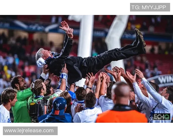 国王杯激战拜仁与多特蒙德平局红牌事件引发全场热议与争论